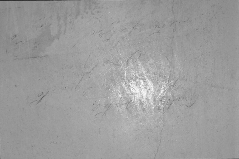 Santuario della Madonna di Caravaggio: le scritte murali ottocentesche.