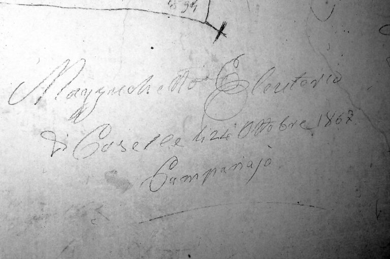 Santuario della Madonna di Caravaggio: le scritte murali ottocentesche.